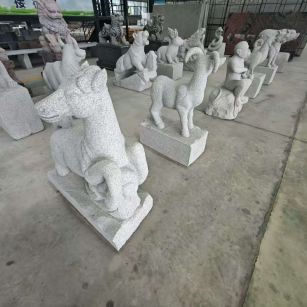 张家口芝麻白雕刻 十二生肖 异形雕刻