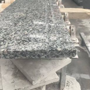 张家口芝麻白楼梯踏步 芙蓉白