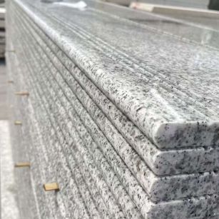 张家口芝麻白楼梯踏步 花岗岩楼梯板材