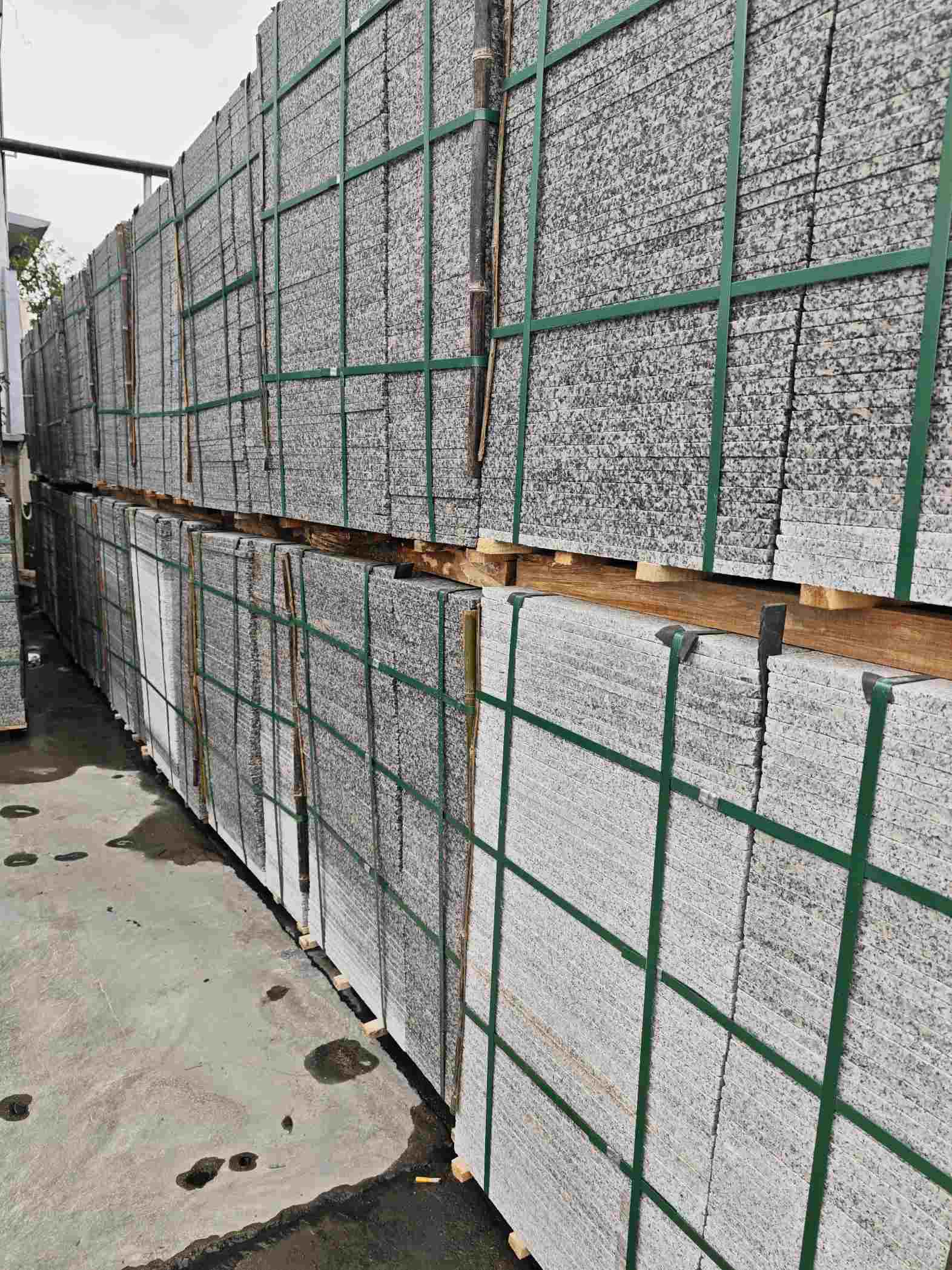 张家口芙蓉白地铺石，石材地铺石